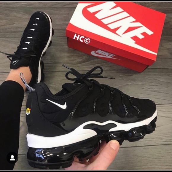 oreo vapormax plus